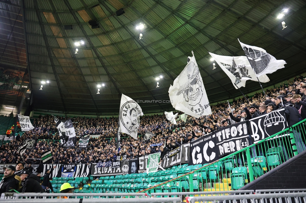 Celtic Glasgow - Sturm Graz
UEFA Europa League Gruppenphase 3. Spieltag, Celtic Glasgow - SK Sturm Graz, Celtic Park Glasgow, 23.10.2025. 

Foto zeigt Fans von Sturm
