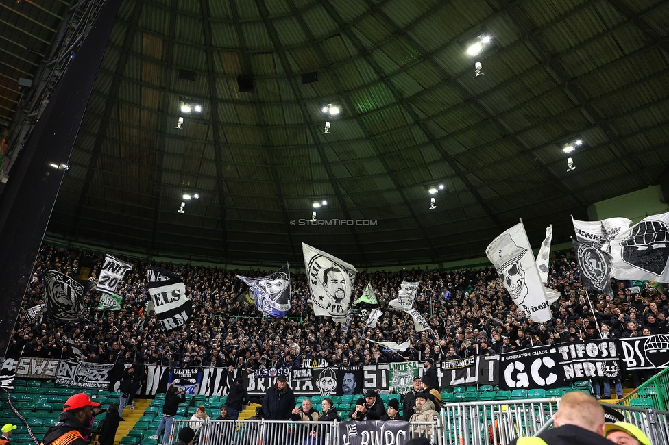 Celtic Glasgow - Sturm Graz
UEFA Europa League Gruppenphase 3. Spieltag, Celtic Glasgow - SK Sturm Graz, Celtic Park Glasgow, 23.10.2025. 

Foto zeigt Fans von Sturm
