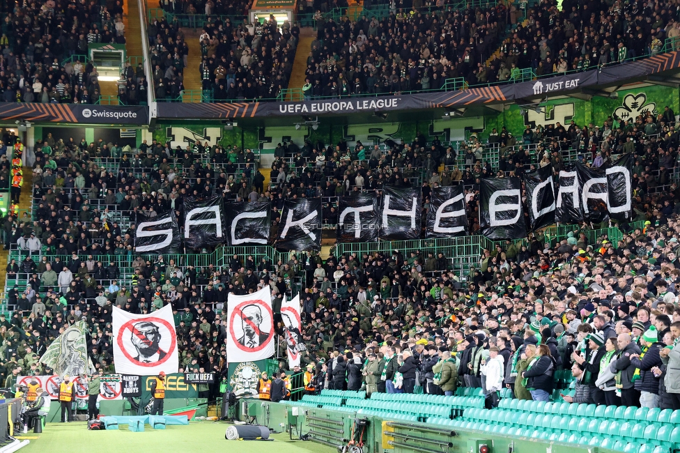 Celtic Glasgow - Sturm Graz
UEFA Europa League Gruppenphase 3. Spieltag, Celtic Glasgow - SK Sturm Graz, Celtic Park Glasgow, 23.10.2025. 

Foto zeigt Fans von Sturm
