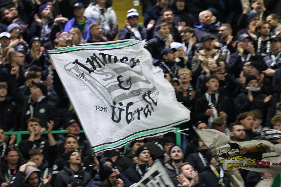 Celtic Glasgow - Sturm Graz
UEFA Europa League Gruppenphase 3. Spieltag, Celtic Glasgow - SK Sturm Graz, Celtic Park Glasgow, 23.10.2025. 

Foto zeigt Fans von Sturm
