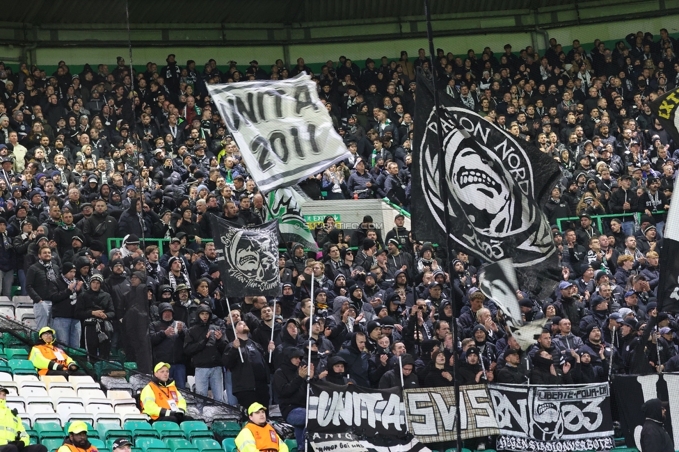 Celtic Glasgow - Sturm Graz
UEFA Europa League Gruppenphase 3. Spieltag, Celtic Glasgow - SK Sturm Graz, Celtic Park Glasgow, 23.10.2025. 

Foto zeigt Fans von Sturm
