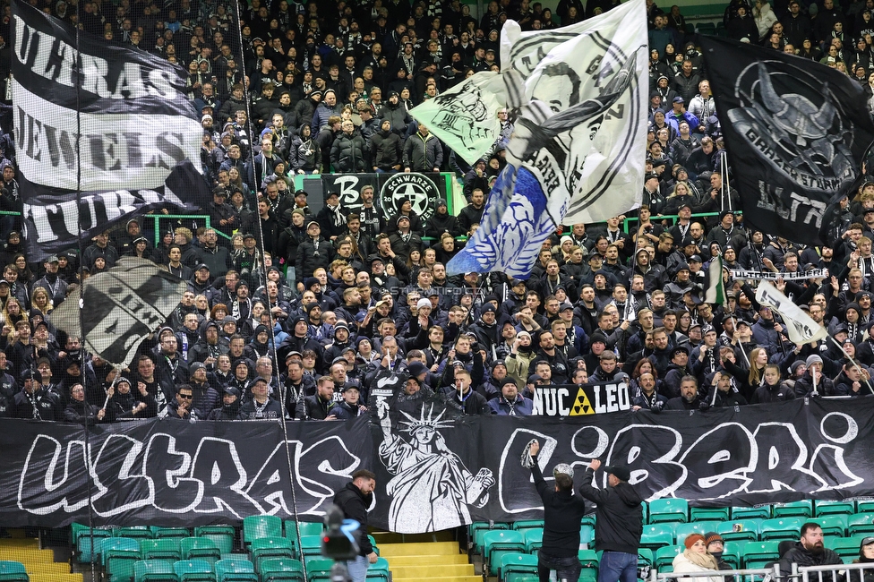 Celtic Glasgow - Sturm Graz
UEFA Europa League Gruppenphase 3. Spieltag, Celtic Glasgow - SK Sturm Graz, Celtic Park Glasgow, 23.10.2025. 

Foto zeigt Fans von Sturm
Schlüsselwörter: repression