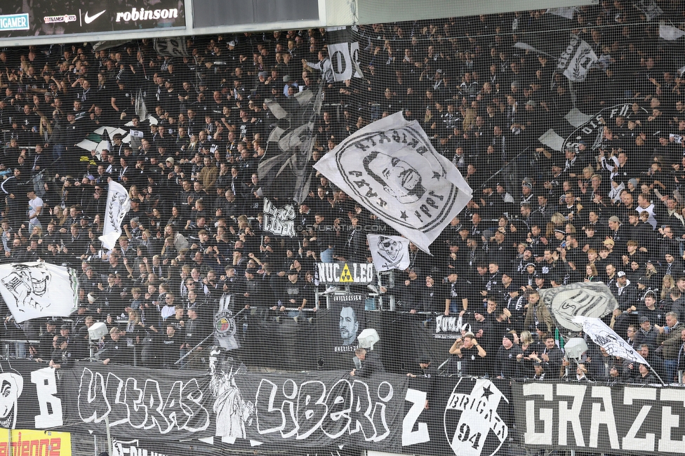 Sturm Graz - Wolfsberg
Oesterreichische Fussball Bundesliga, 11. Runde, SK Sturm Graz - Wolfsberger AC, Stadion Liebenau Graz, 26.10.2025. 

Foto zeigt Fans von Sturm mit einem Spruchband
Schlüsselwörter: repression brigata