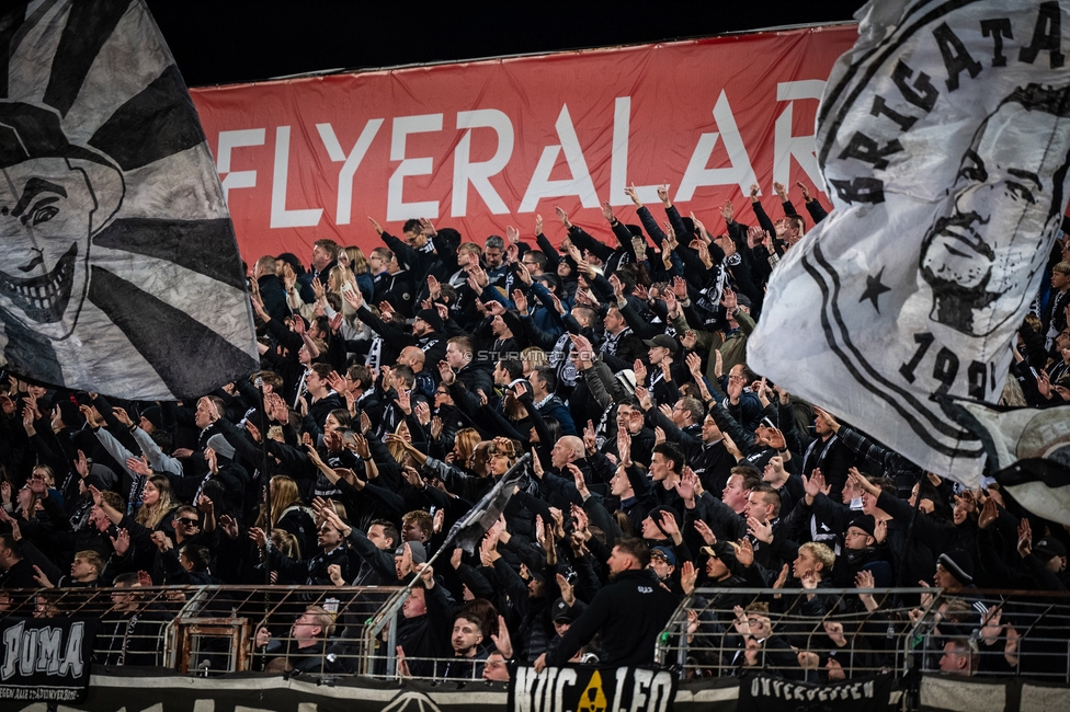 Admira - Sturm Graz
OEFB Cup Achtelfinale, Admira Wacker - SK Sturm Graz, Stadion Suedstadt Maria Enzersdorf, 29.10.2025. 

Foto zeigt Fans von Sturm

