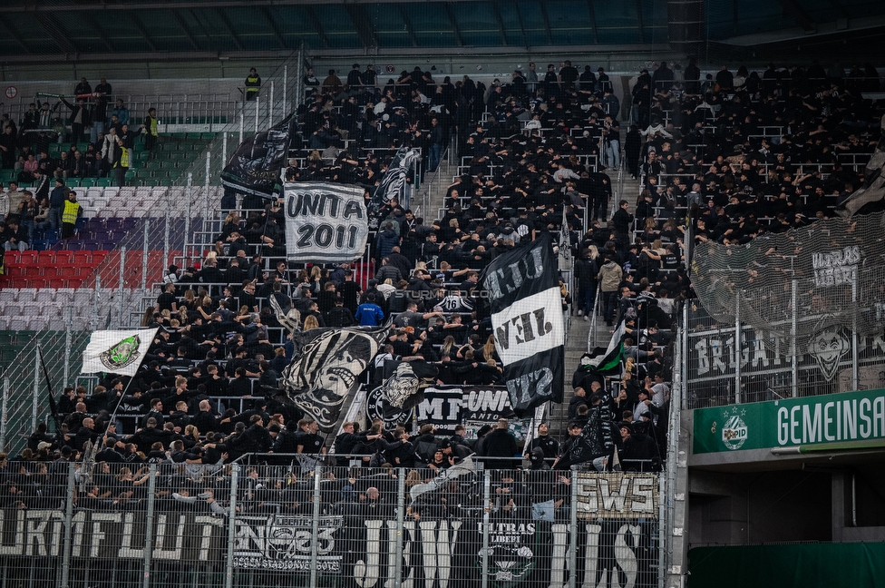 Rapid Wien - Sturm Graz
Oesterreichische Fussball Bundesliga, 12. Runde, SK Rapid Wien - SK Sturm Graz, Weststadion Wien, 02.11.2025. 

Foto zeigt Fans von Sturm
