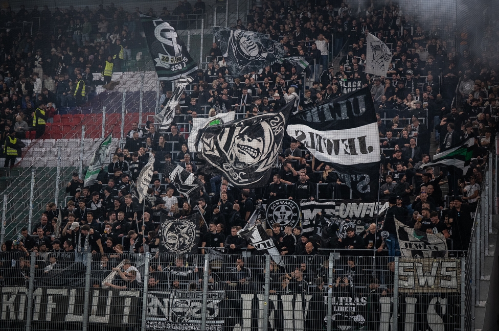 Rapid Wien - Sturm Graz
Oesterreichische Fussball Bundesliga, 12. Runde, SK Rapid Wien - SK Sturm Graz, Weststadion Wien, 02.11.2025. 

Foto zeigt Fans von Sturm
