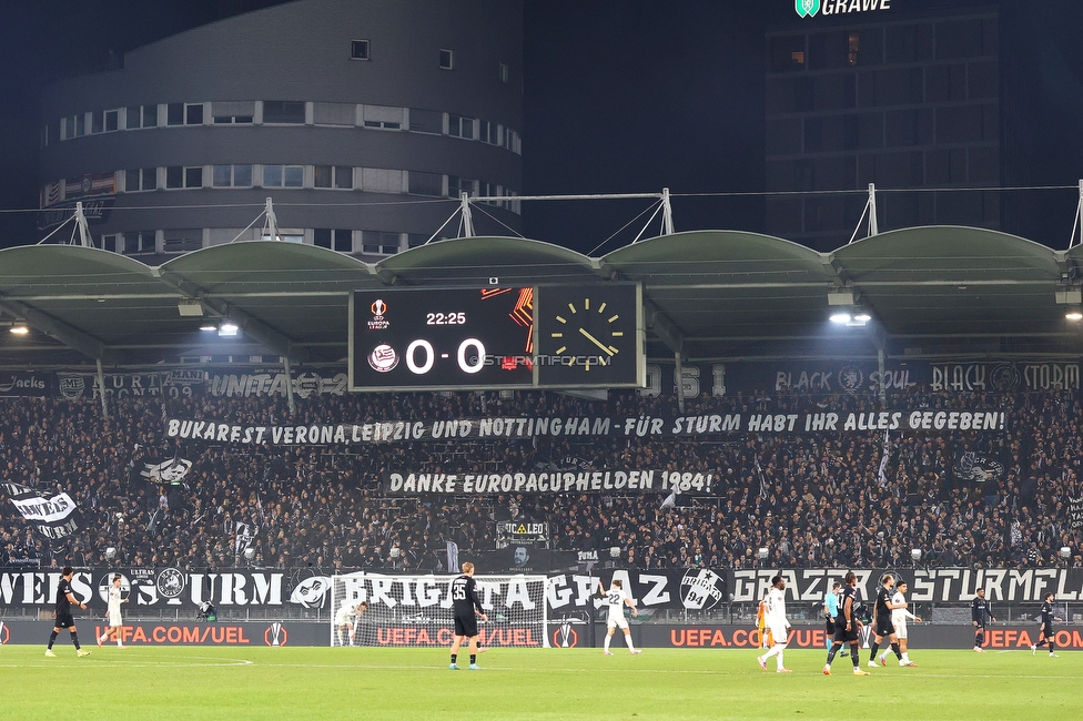 Sturm Graz - Nottingham
UEFA Europa League Gruppenphase 4. Spieltag, SK Sturm Graz - Nottingham Forest, Stadion Liebenau Graz, 06.11.2025. 

Foto zeigt Fans von Sturm mit einem Spruchband
