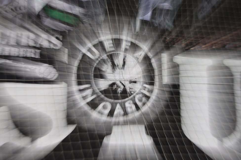 Sturm Graz - Nottingham
UEFA Europa League Gruppenphase 4. Spieltag, SK Sturm Graz - Nottingham Forest, Stadion Liebenau Graz, 06.11.2025. 

Foto zeigt Fans von Sturm
Schlüsselwörter: jewels