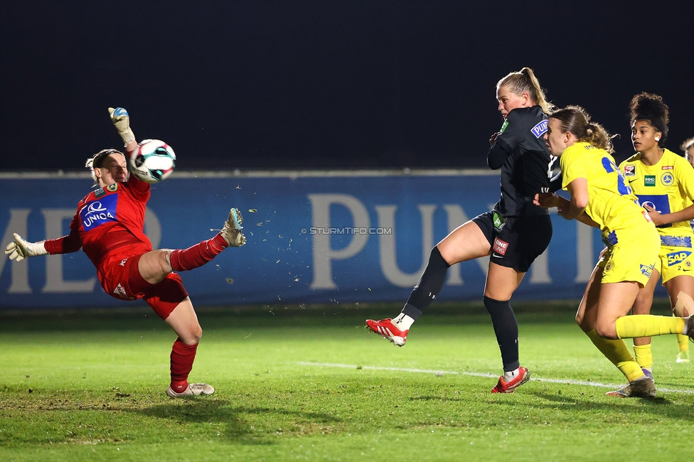 Sturm Damen - Vienna
OEFB Frauen Bundesliga, 12. Runde, SK Sturm Graz Damen - First Vienna, Trainingszentrum Messendorf, 07.11.2025. 

Foto zeigt Laura Lillholm-Petersen (Sturm Damen)
