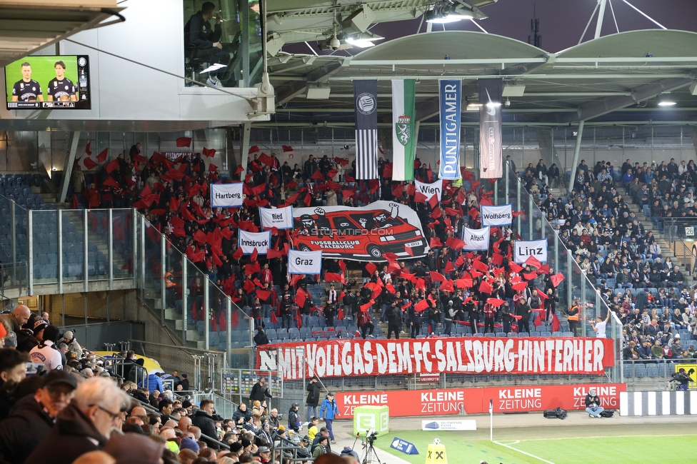 Sturm Graz - RB Salzburg
Oesterreichische Fussball Bundesliga, 13. Runde, SK Sturm Graz - FC RB Salzburg, Stadion Liebenau Graz, 09.11.2025. 

Foto zeigt Fans von Salzburg mit einer Choreografie
