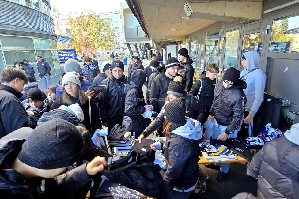 Sturm Graz - LASK
Oesterreichische Fussball Bundesliga, 14. Runde, SK Sturm Graz - LASK, Stadion Liebenau Graz, 23.11.2025. 

Foto zeigt das Vereinsfest von Schwoaze Helfen
