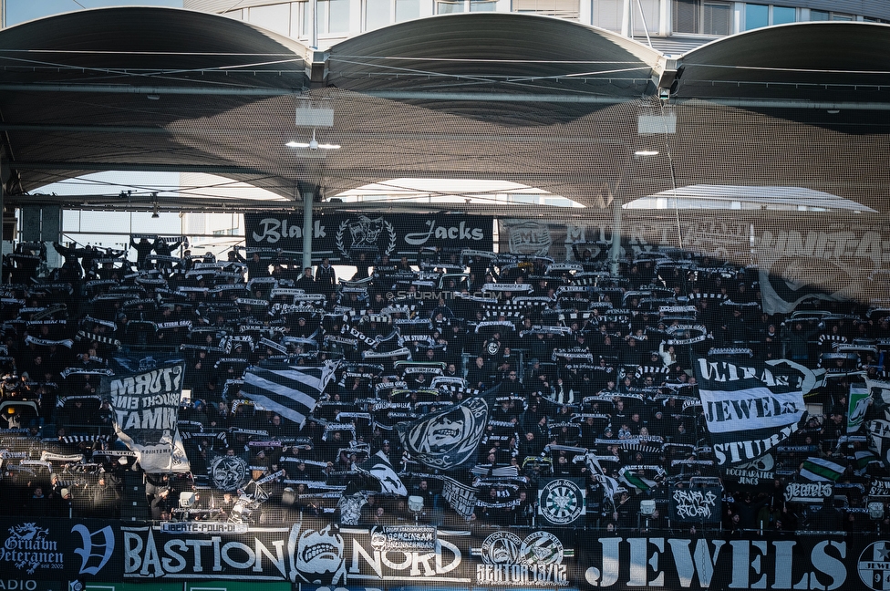 Sturm Graz - LASK
Oesterreichische Fussball Bundesliga, 14. Runde, SK Sturm Graz - LASK, Stadion Liebenau Graz, 23.11.2025. Foto zeigt Fans von Sturm
Schlüsselwörter: schals
