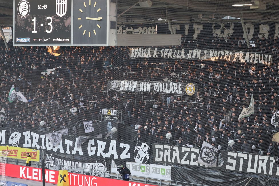 Sturm Graz - LASK
Oesterreichische Fussball Bundesliga, 14. Runde, SK Sturm Graz - LASK, Stadion Liebenau Graz, 23.11.2025. 

Foto zeigt Fans von Sturm mit einem Spruchband
Schlüsselwörter: carrara