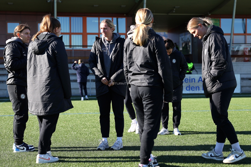 Sturm Damen - Suedburgenland Hartberg
OEFB Frauen Bundesliga, 13. Runde, SK Sturm Graz Damen - SpG Suedburgenland TSV Hartberg, Koralmstadion Deutschlandsberg, 23.11.2025. Foto zeigt die Mannschaft der Sturm Damen
