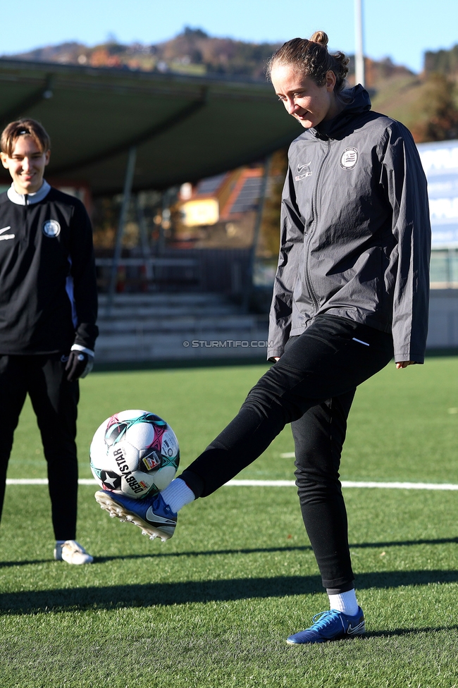 Sturm Damen - Suedburgenland Hartberg
OEFB Frauen Bundesliga, 13. Runde, SK Sturm Graz Damen - SpG Suedburgenland TSV Hartberg, Koralmstadion Deutschlandsberg, 23.11.2025. Foto zeigt Maria Kunstek (Sturm Damen)

