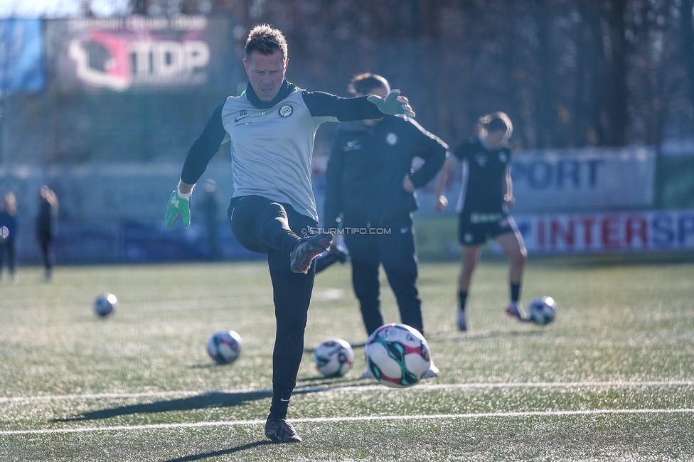 Sturm Damen - Suedburgenland Hartberg
OEFB Frauen Bundesliga, 13. Runde, SK Sturm Graz Damen - SpG Suedburgenland TSV Hartberg, Koralmstadion Deutschlandsberg, 23.11.2025. Foto zeigt Daniel Gutschi (Torwart-Trainer Sturm Damen)
