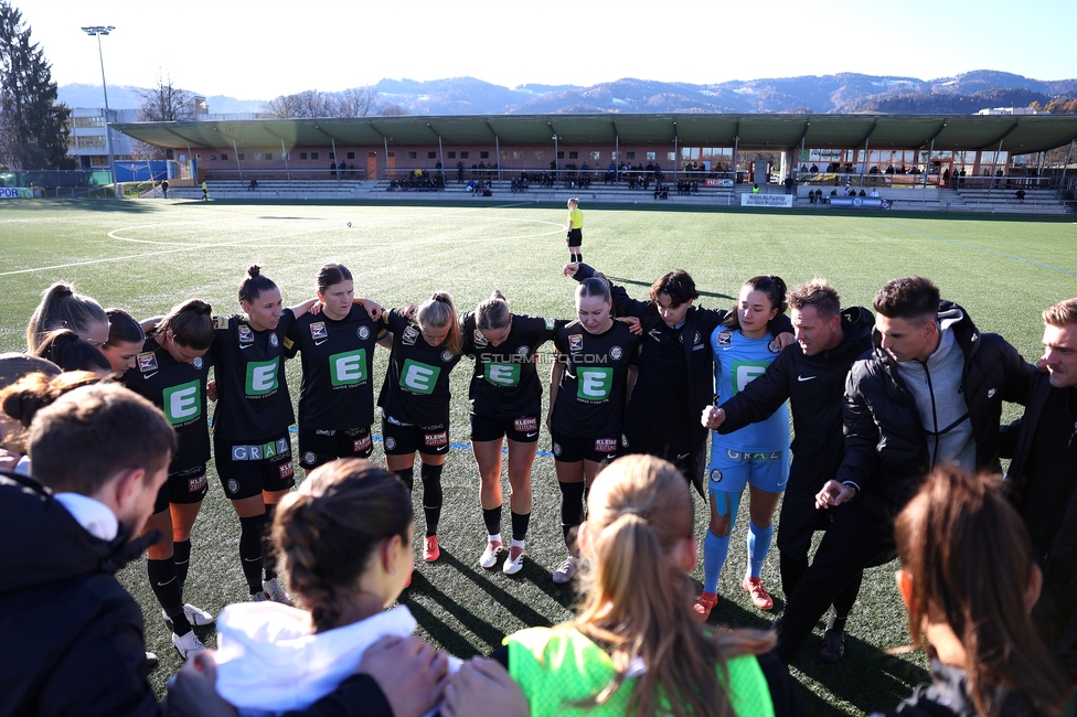 Sturm Damen - Suedburgenland Hartberg
OEFB Frauen Bundesliga, 13. Runde, SK Sturm Graz Damen - SpG Suedburgenland TSV Hartberg, Koralmstadion Deutschlandsberg, 23.11.2025. Foto zeigt die Mannschaft der Sturm Damen

