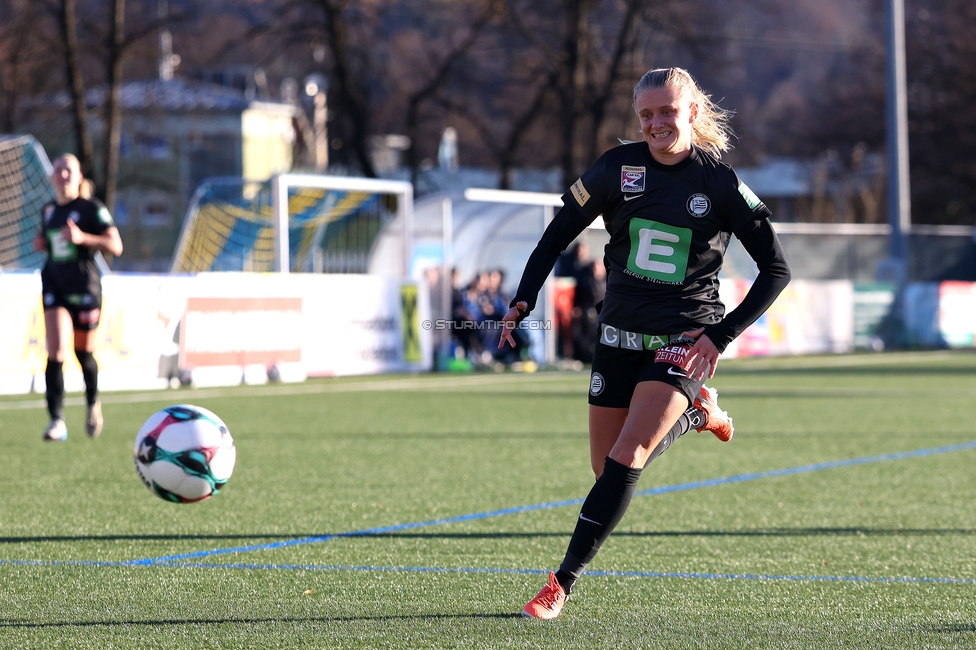 Sturm Damen - Suedburgenland Hartberg
OEFB Frauen Bundesliga, 13. Runde, SK Sturm Graz Damen - SpG Suedburgenland TSV Hartberg, Koralmstadion Deutschlandsberg, 23.11.2025. Foto zeigt Sandra Jakobsen (Sturm Damen)
