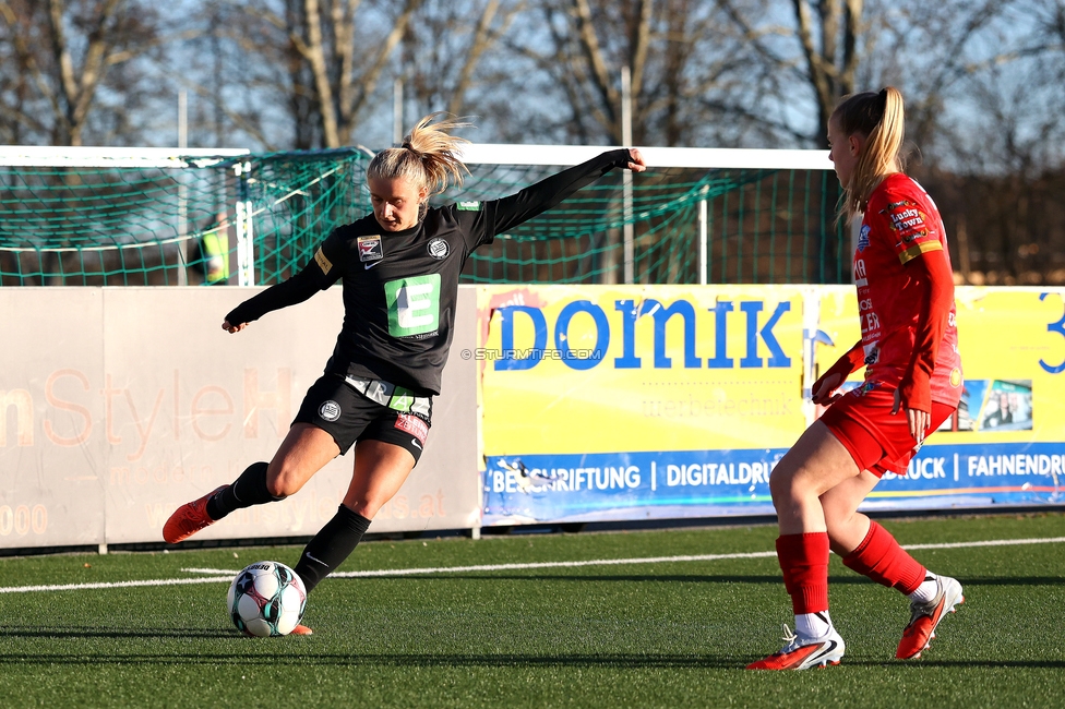 Sturm Damen - Suedburgenland Hartberg
OEFB Frauen Bundesliga, 13. Runde, SK Sturm Graz Damen - SpG Suedburgenland TSV Hartberg, Koralmstadion Deutschlandsberg, 23.11.2025. Foto zeigt Sandra Jakobsen (Sturm Damen)
