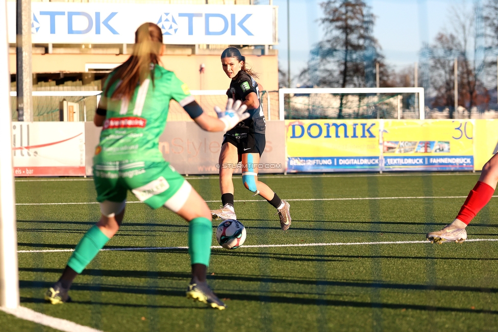Sturm Damen - Suedburgenland Hartberg
OEFB Frauen Bundesliga, 13. Runde, SK Sturm Graz Damen - SpG Suedburgenland TSV Hartberg, Koralmstadion Deutschlandsberg, 23.11.2025. Foto zeigt Marie Spiess (Sturm Damen)
