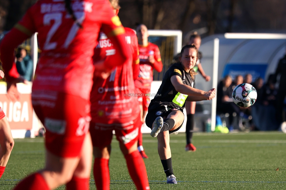 Sturm Damen - Suedburgenland Hartberg
OEFB Frauen Bundesliga, 13. Runde, SK Sturm Graz Damen - SpG Suedburgenland TSV Hartberg, Koralmstadion Deutschlandsberg, 23.11.2025. Foto zeigt Julia Keutz (Sturm Damen)
