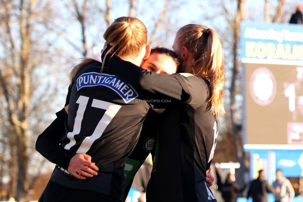 Sturm Damen - Suedburgenland Hartberg
OEFB Frauen Bundesliga, 13. Runde, SK Sturm Graz Damen - SpG Suedburgenland TSV Hartberg, Koralmstadion Deutschlandsberg, 23.11.2025. Foto zeigt Lena Breznik (Sturm Damen) und Zala Kustrin (Sturm Damen)
