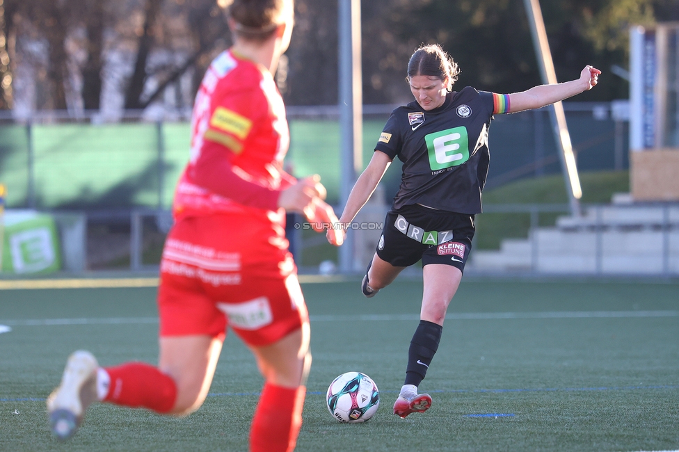 Sturm Damen - Suedburgenland Hartberg
OEFB Frauen Bundesliga, 13. Runde, SK Sturm Graz Damen - SpG Suedburgenland TSV Hartberg, Koralmstadion Deutschlandsberg, 23.11.2025. Foto zeigt Sophie Maierhofer (Sturm Damen)

