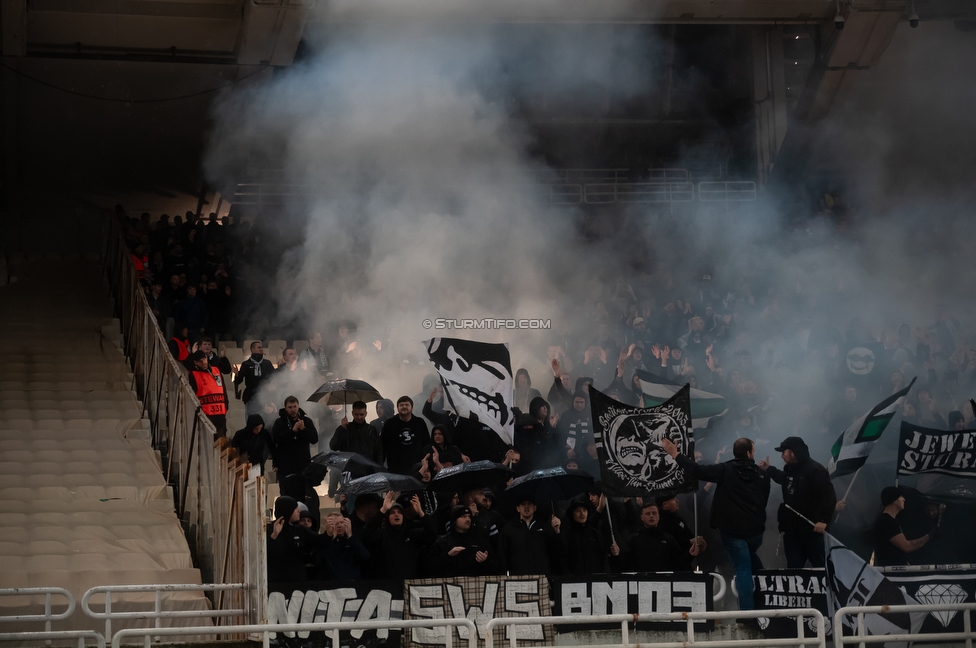 Panathinaikos - Sturm Graz
UEFA Europa League Gruppenphase 5. Spieltag, FC Panathinaikos - SK Sturm Graz, Olympiastadion Athen, 27.11.2025. Foto zeigt Fans von Sturm
Schlüsselwörter: pyrotechnik