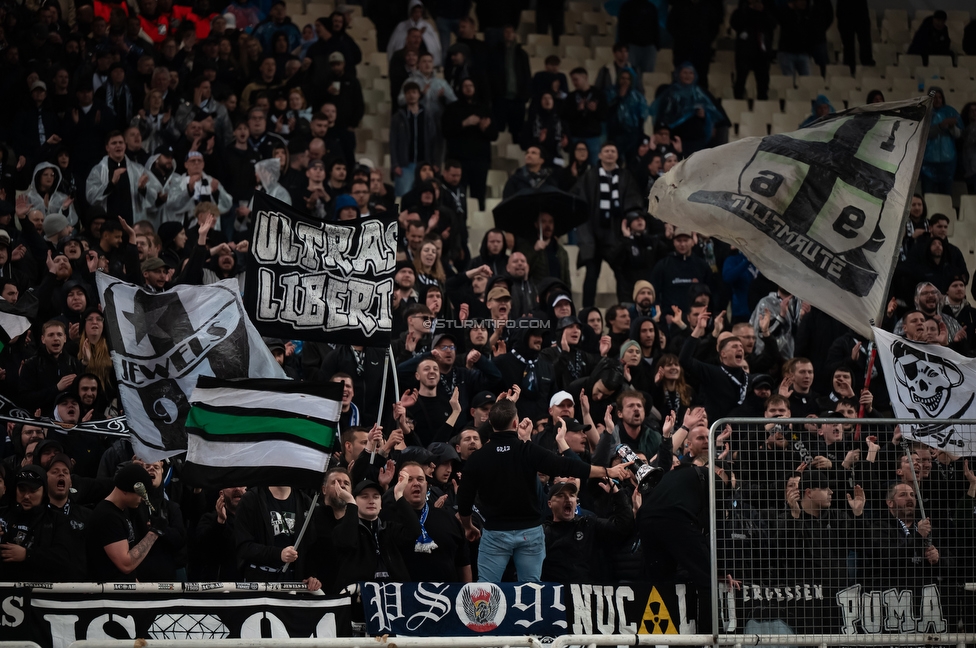 Panathinaikos - Sturm Graz
UEFA Europa League Gruppenphase 5. Spieltag, FC Panathinaikos - SK Sturm Graz, Olympiastadion Athen, 27.11.2025. Foto zeigt Fans von Sturm
