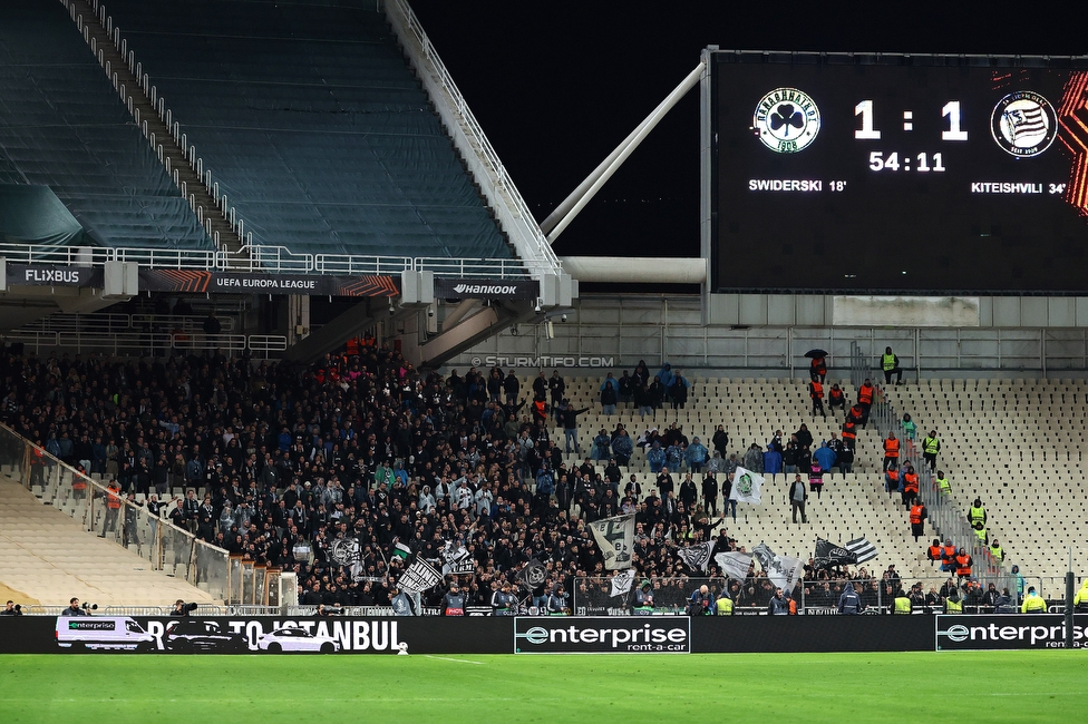 Panathinaikos - Sturm Graz
UEFA Europa League Gruppenphase 5. Spieltag, FC Panathinaikos - SK Sturm Graz, Olympiastadion Athen, 27.11.2025. Foto zeigt Fans von Sturm
