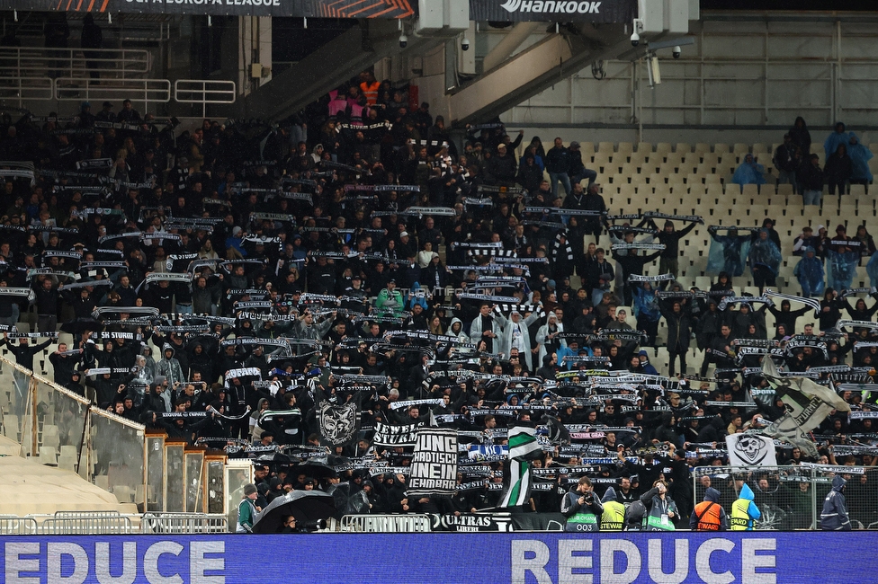 Panathinaikos - Sturm Graz
UEFA Europa League Gruppenphase 5. Spieltag, FC Panathinaikos - SK Sturm Graz, Olympiastadion Athen, 27.11.2025. Foto zeigt Fans von Sturm
Schlüsselwörter: schals