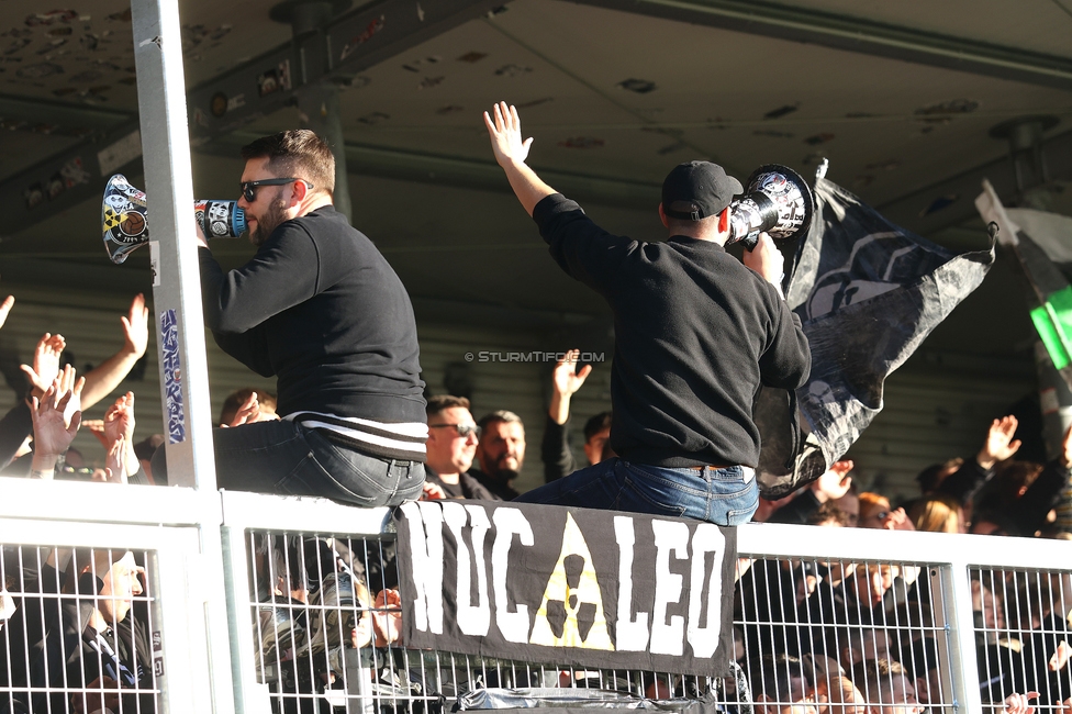 Hartberg - Sturm Graz
Oesterreichische Fussball Bundesliga, 15. Runde, TSV Hartberg - SK Sturm Graz, PROfertil Arena Hartberg, 30.11.2025. Foto zeigt Fans von Sturm
