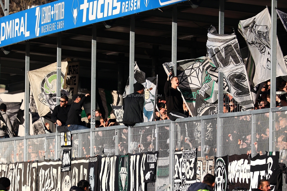 Hartberg - Sturm Graz
Oesterreichische Fussball Bundesliga, 15. Runde, TSV Hartberg - SK Sturm Graz, PROfertil Arena Hartberg, 30.11.2025. Foto zeigt Fans von Sturm
