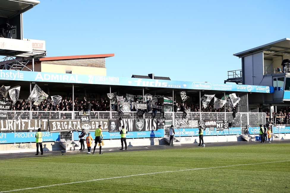 Hartberg - Sturm Graz
Oesterreichische Fussball Bundesliga, 15. Runde, TSV Hartberg - SK Sturm Graz, PROfertil Arena Hartberg, 30.11.2025. 

Foto zeigt Fans von Sturm
