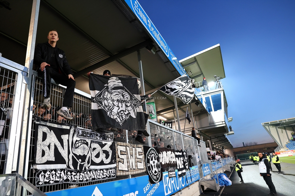 Hartberg - Sturm Graz
Oesterreichische Fussball Bundesliga, 15. Runde, TSV Hartberg - SK Sturm Graz, PROfertil Arena Hartberg, 30.11.2025. Foto zeigt Fans von Sturm
