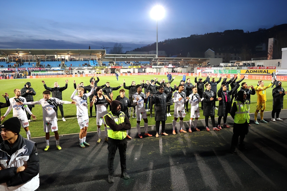 Hartberg - Sturm Graz
Oesterreichische Fussball Bundesliga, 15. Runde, TSV Hartberg - SK Sturm Graz, PROfertil Arena Hartberg, 30.11.2025. Foto zeigt die Mannschaft von Sturm
