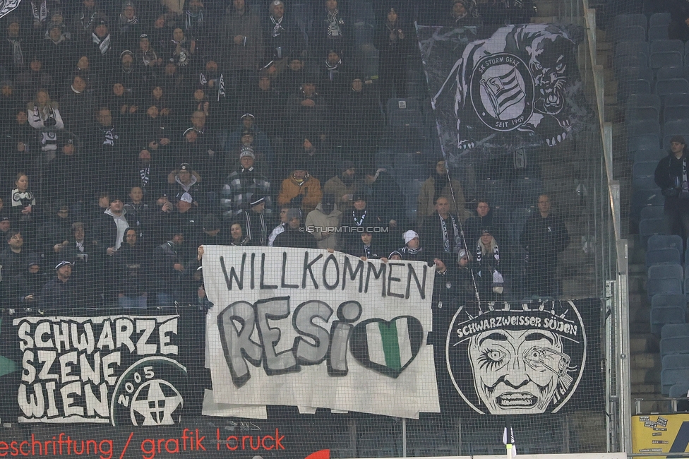Sturm Graz - Wattens
Oesterreichische Fussball Bundesliga, 4. Runde, SK Sturm Graz - WSG Tirol, Stadion Liebenau Graz, 03.12.2025. 

Foto zeigt Fans von Sturm mit einem Spruchband
