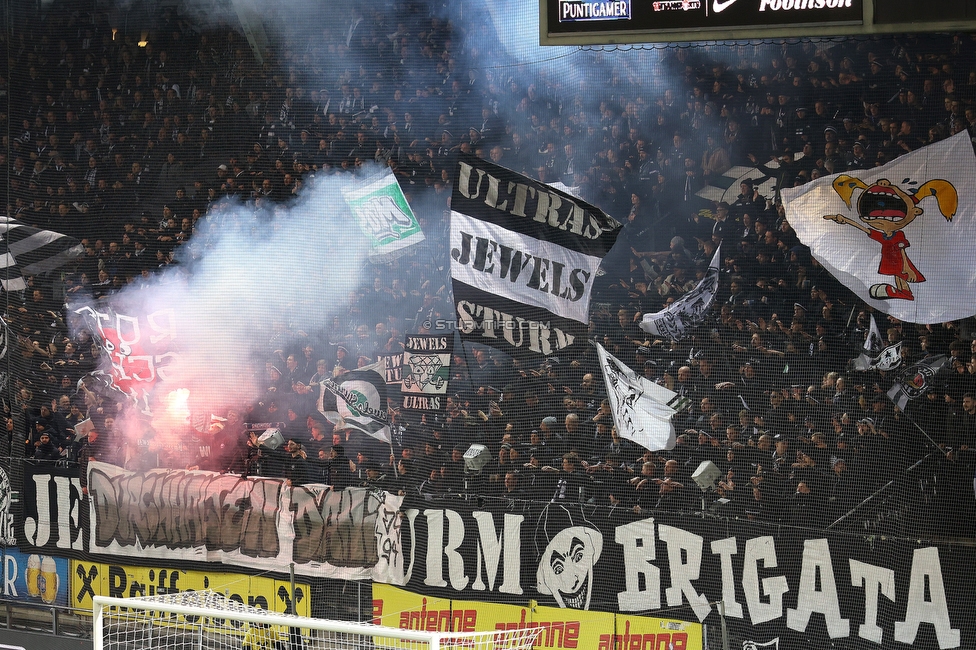 Sturm Graz - GAK
Oesterreichische Fussball Bundesliga, 16. Runde, SK Sturm Graz - Grazer AK, Stadion Liebenau Graz, 07.12.2025. 

Foto zeigt Fans von Sturm mit einem Spruchband
