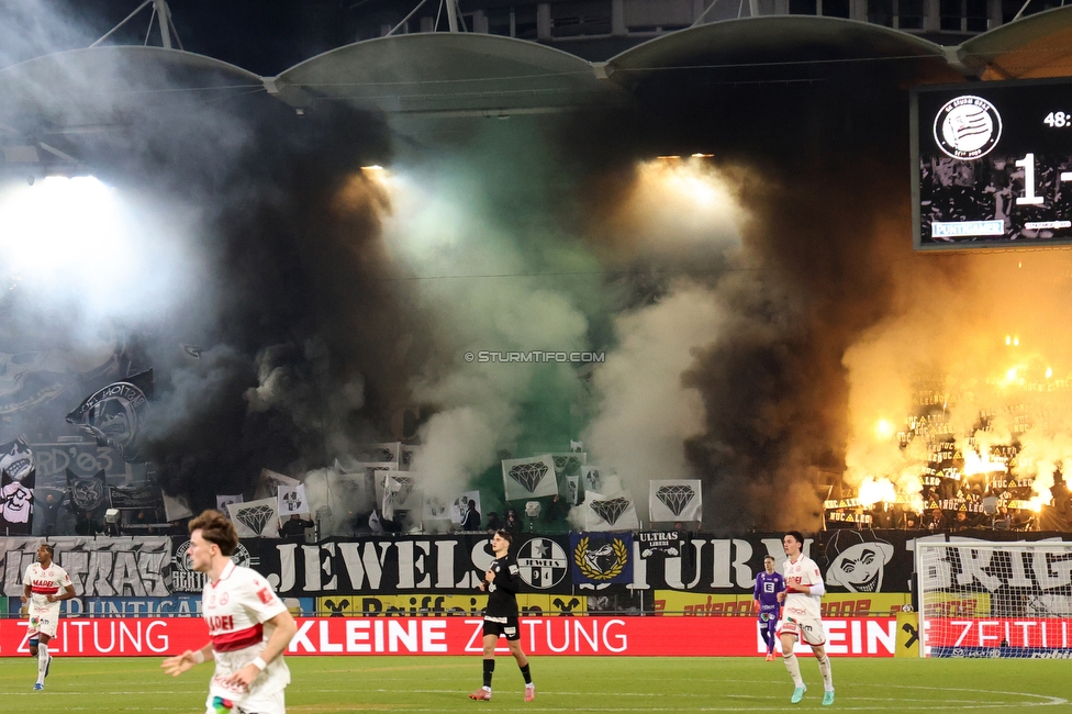 Sturm Graz - GAK
Oesterreichische Fussball Bundesliga, 16. Runde, SK Sturm Graz - Grazer AK, Stadion Liebenau Graz, 07.12.2025. Foto zeigt Fans von Sturm
Schlüsselwörter: jewels