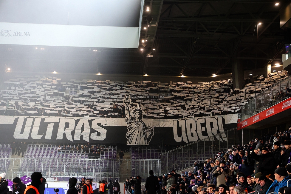 Austria Wien - Sturm Graz
Oesterreichische Fussball Bundesliga, 17. Runde, FK Austria Wien - SK Sturm Graz, Franz Horr Stadion Wien, 14.12.2025. Foto zeigt Fans von Sturm mit einer Choreografie
