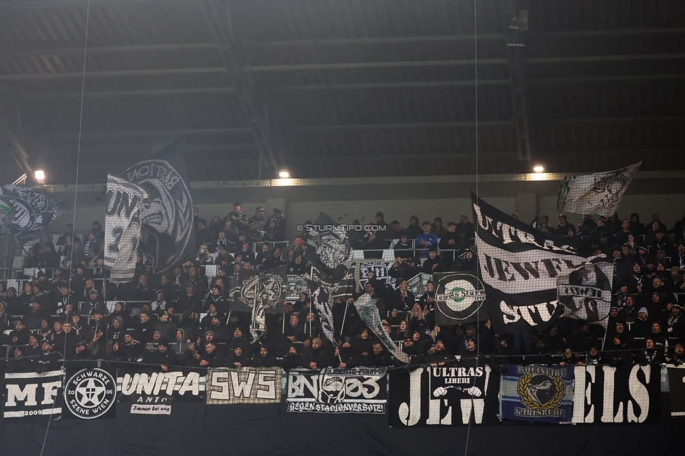 Austria Wien - Sturm Graz
Oesterreichische Fussball Bundesliga, 17. Runde, FK Austria Wien - SK Sturm Graz, Franz Horr Stadion Wien, 14.12.2025. Foto zeigt Fans von Sturm
Schlüsselwörter: sws bastion jewels