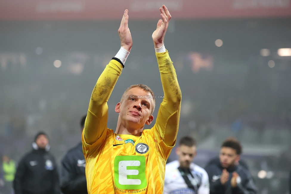 Austria Wien - Sturm Graz
Oesterreichische Fussball Bundesliga, 17. Runde, FK Austria Wien - SK Sturm Graz, Franz Horr Stadion Wien, 14.12.2025. Foto zeigt Oliver Christensen (Sturm)
