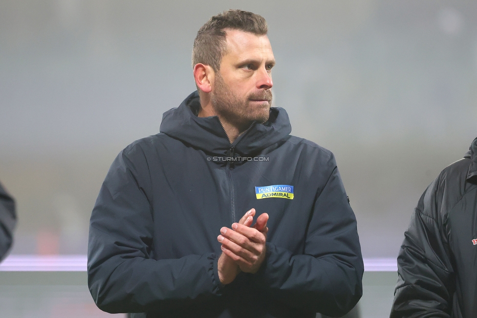 Austria Wien - Sturm Graz
Oesterreichische Fussball Bundesliga, 17. Runde, FK Austria Wien - SK Sturm Graz, Franz Horr Stadion Wien, 14.12.2025. Foto zeigt Juergen Saeumel (Cheftrainer Sturm)
