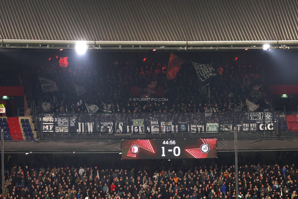 Feyenoord - Sturm Graz
UEFA Europa League Gruppenphase 7. Spieltag, Feyenoord Rotterdam - SK Sturm Graz, Stadion Feijenoord Rotterdam, 22.01.2026. Foto zeigt Fans von Sturm
