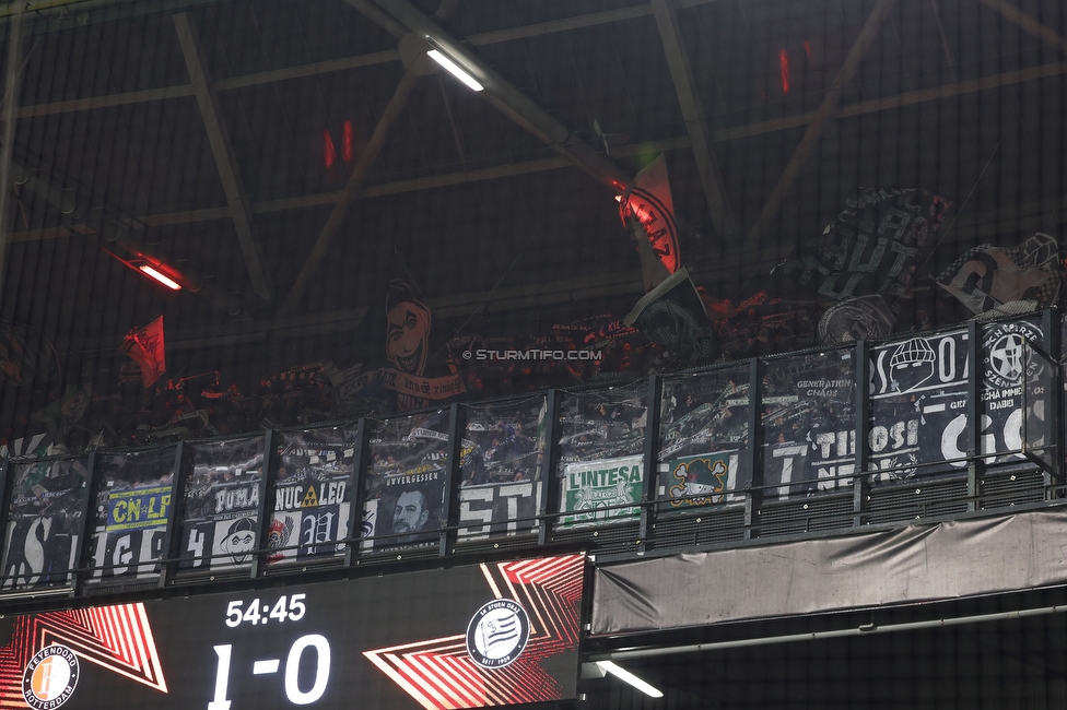 Feyenoord - Sturm Graz
UEFA Europa League Gruppenphase 7. Spieltag, Feyenoord Rotterdam - SK Sturm Graz, Stadion Feijenoord Rotterdam, 22.01.2026. Foto zeigt Fans von Sturm
Schlüsselwörter: schals