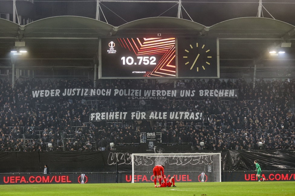 Sturm Graz - Brann Bergen
UEFA Europa League Gruppenphase 8. Spieltag, SK Sturm Graz - SK Brann Bergen, Stadion Liebenau Graz, 29.01.2026. Foto zeigt Fans von Sturm mit einem Spruchband
