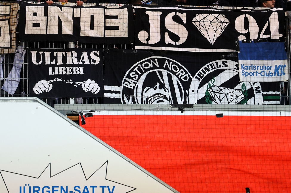 Altach - Sturm Graz
OEFB Cup, Viertelfinale, SC Rheindorf Altach - SK Sturm Graz, Stadion Schnabelholz Altach, 01.02.2026. Foto zeigt Fans von Sturm
Schlüsselwörter: bastion jewels repression