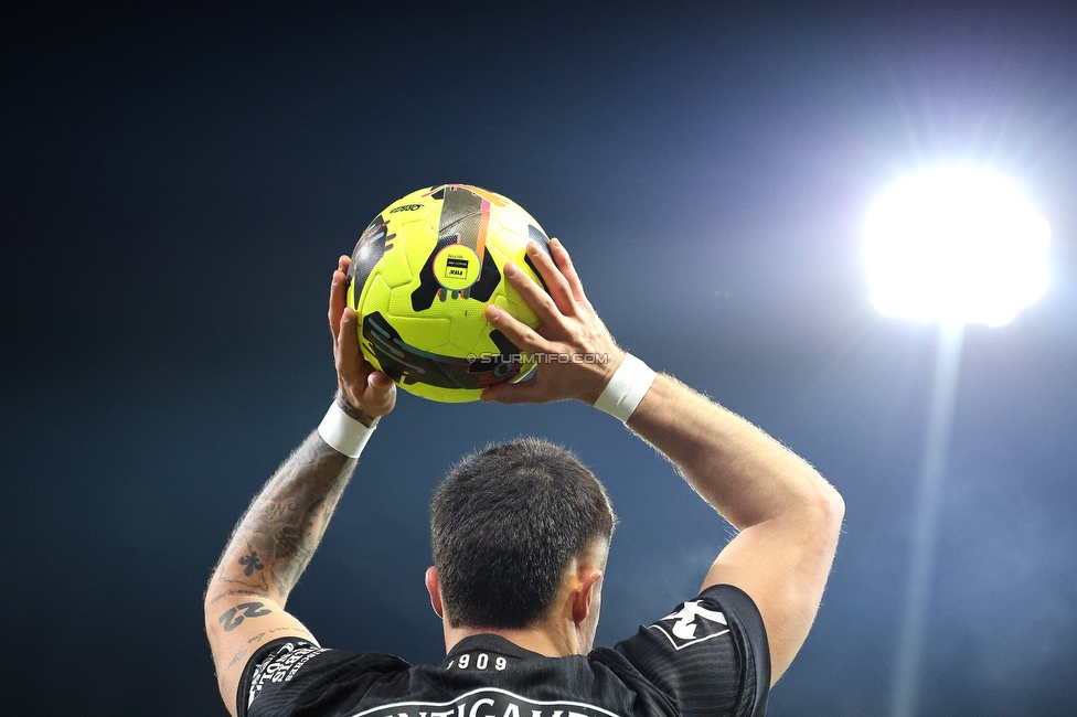 Altach - Sturm Graz
OEFB Cup, Viertelfinale, SC Rheindorf Altach - SK Sturm Graz, Stadion Schnabelholz Altach, 01.02.2026. Foto zeigt Jusuf Gazibegovic (Sturm)
