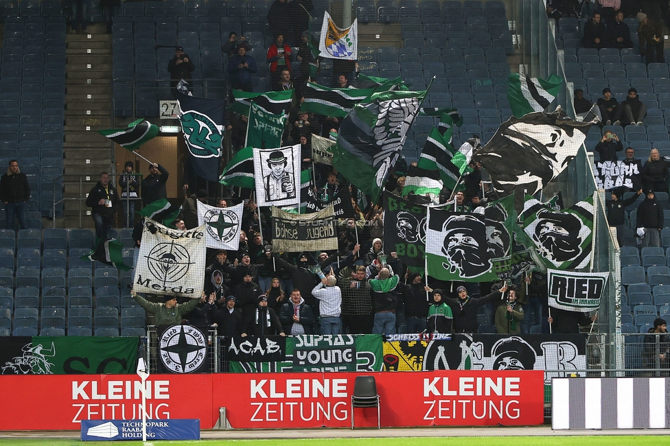 Sturm Graz - Ried
Oesterreichische Fussball Bundesliga, 18. Runde, SK Sturm Graz - SV Ried, Stadion Liebenau Graz, 08.02.2026. Foto zeigt Fans von Ried
