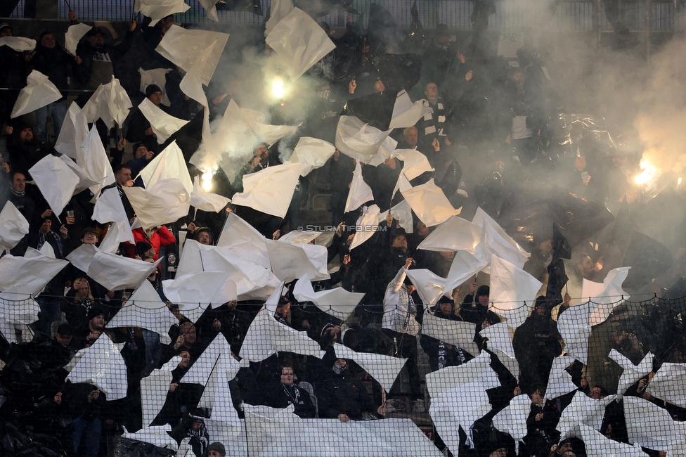 WSG Tirol - Sturm Graz
Oesterreichische Fussball Bundesliga, 19. Runde, WSG Tirol - SK Sturm Graz, Tivoli Stadion Neu, 14.02.2026.

Foto zeigt Fans von Sturm mit einer Choreografie
Schlüsselwörter: sturmflut